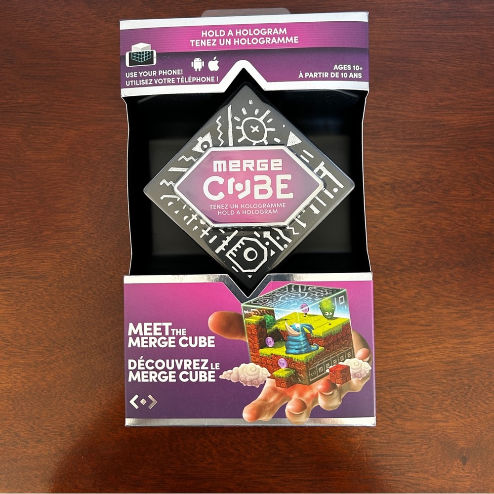 MERGE Cube - Augmented & Virtual Reality Science & STEM Toy
